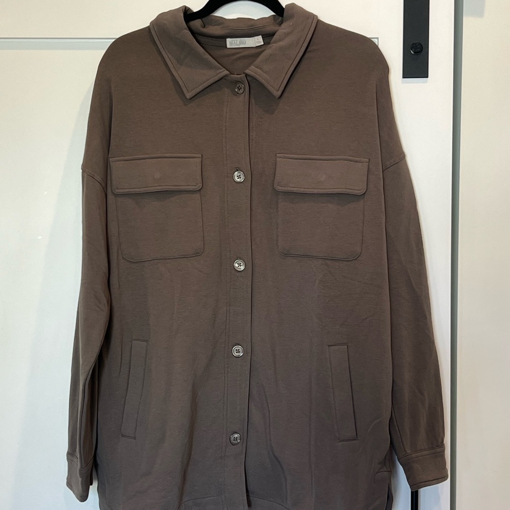 NWOT Barefoot Dreams button up - Picture 2 of 6
